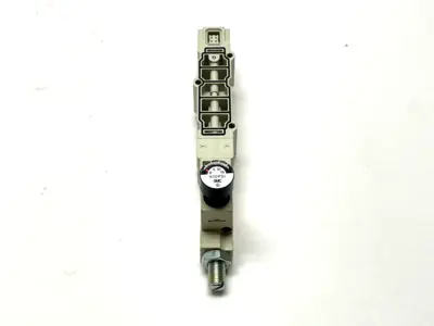 Used SMC SY70M-N0-A1 Air Pressure Regulators Michigan US | Maverick Industrial Sales #1412954