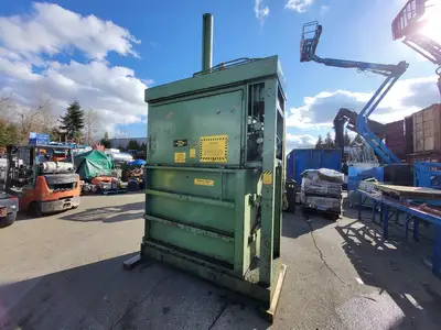 230 Volts Green Baler