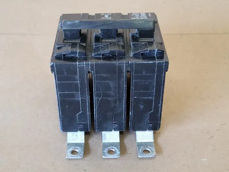 Used SIEMENS B315 Switchgears British Columbia CA | Lenmark #238917