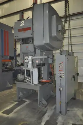 1996 BLISS C-110 OBI / Gap Frame Press | Universal Press & Machinery (UPM) (2)