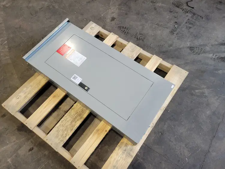 Used CUTLER-HAMMER PL1 Switchgears British Columbia CA | Lenmark #913816