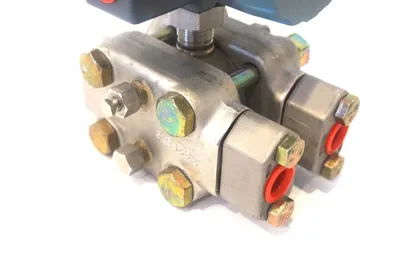 NEW FOXBORO 823DP-D3S1NL2 INTELLIGENT TRANSMITTER 3000 PSI, 823DPD3S1NL2