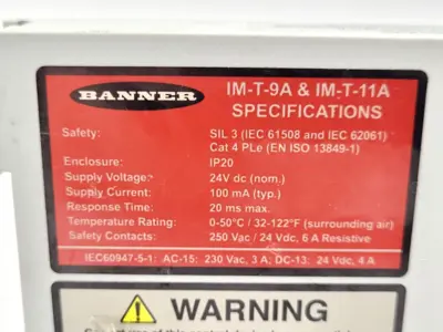 IM-T-9A | Banner  Light Curtain Safety Relay Module 61425 -  For parts or not working
