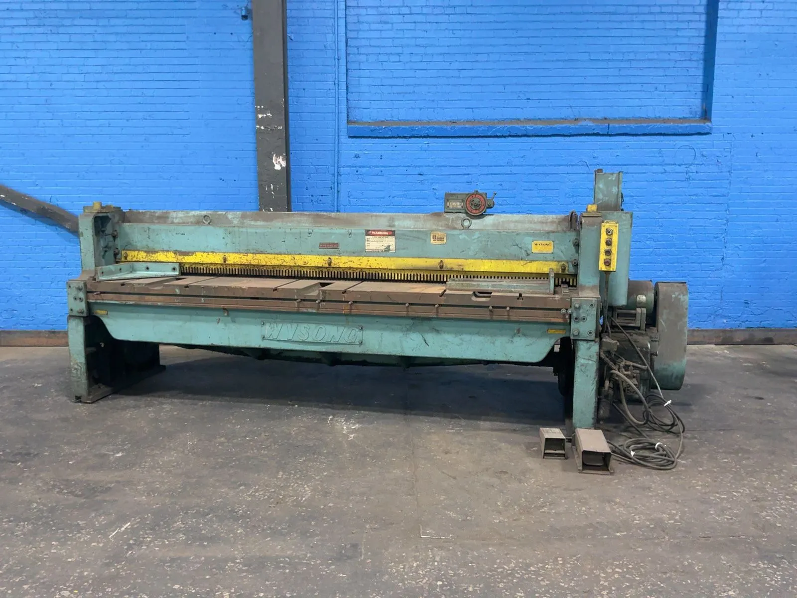 Used WYSONG AND MILES CO 1010RD Power Squaring Shears (Gauge) Ohio US | HGR 24 #1064624