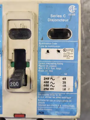 Used EATON CUTLER-HAMMER FD3200S Switchgears British Columbia CA | Lenmark #239114