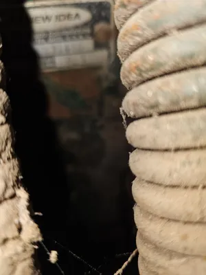 NEW IDEA 325 Harvesting Equipment | Iron Listing (27)