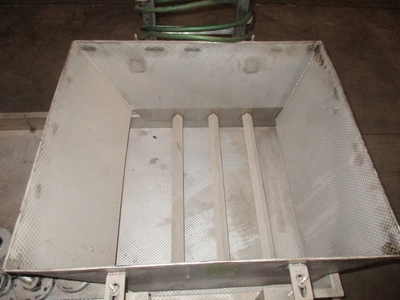 Used UNKNOWN _UNKNOWN_ Vibratory Conveyors California US | BakeryEquipment.com #1554453