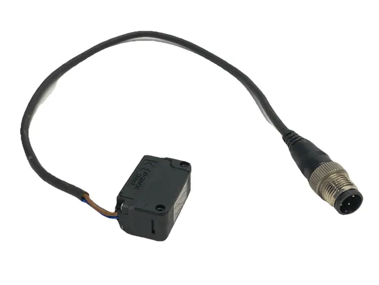 Used KEYENCE PHOTOELECTRIC SQUARE RETRO-REFLECTIVE SENSOR M12 CONNECTOR TYPE Photoelectric Sensors | Maverick Industrial Sales #1100452