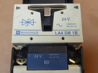 USED TELEMECANIQUE LP2D1801