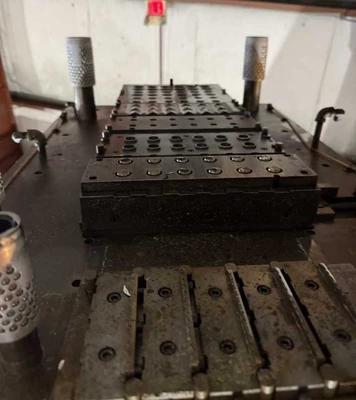 USED 1979 OAK FDM-478