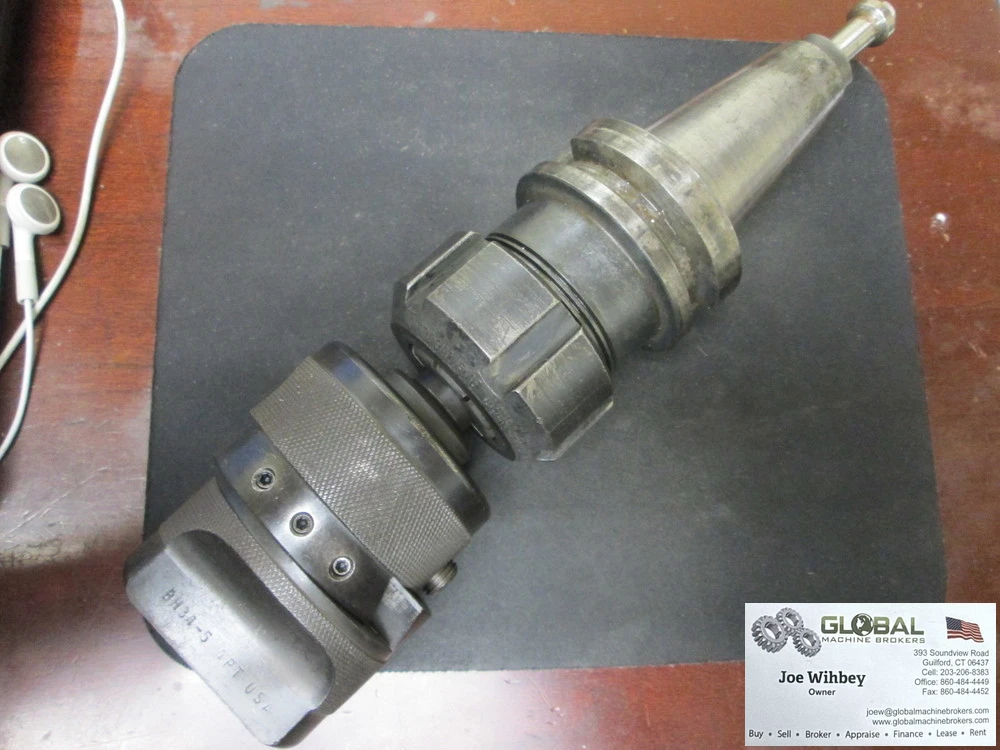 APT USA 2.5"Body Diameter Manual Offset Boring Head 5/8"Capacity W/BT40 Holder