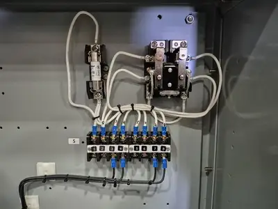 Double Fused Interrupter Switch 5 kV, 4160 Volts & Conduit Cabinet