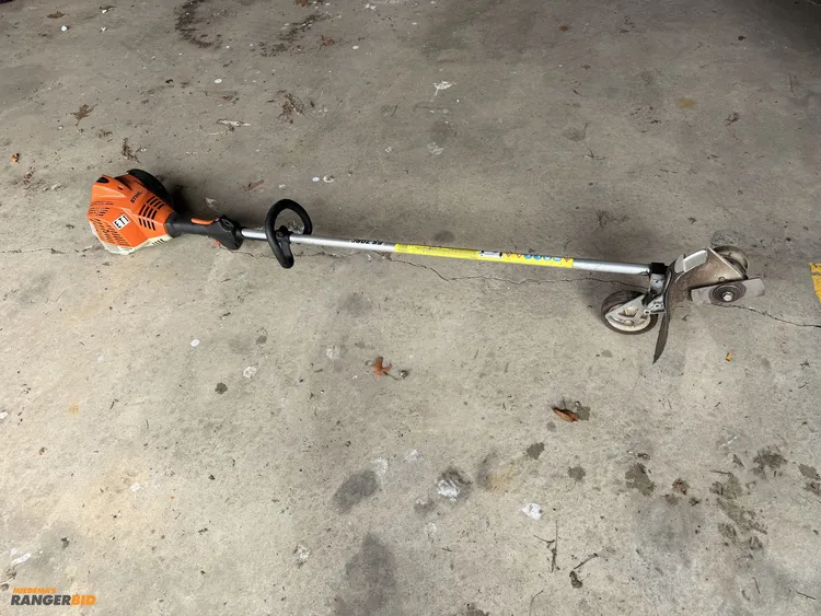 Used STIHL FS70RC EDGER Trimmers (Landscaping) Michigan US | Miedema Asset Management Group #1454371
