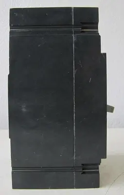 Used GE TED136YT100 Circuit Breakers California US | Bay Line Tool #1321452