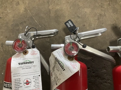 Used _UNKNOWN_ _UNKNOWN_ Fire Extinguishers Michigan US | Miedema Asset Management Group #1487796