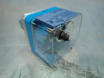 NEW HONEYWELL C6097B1028