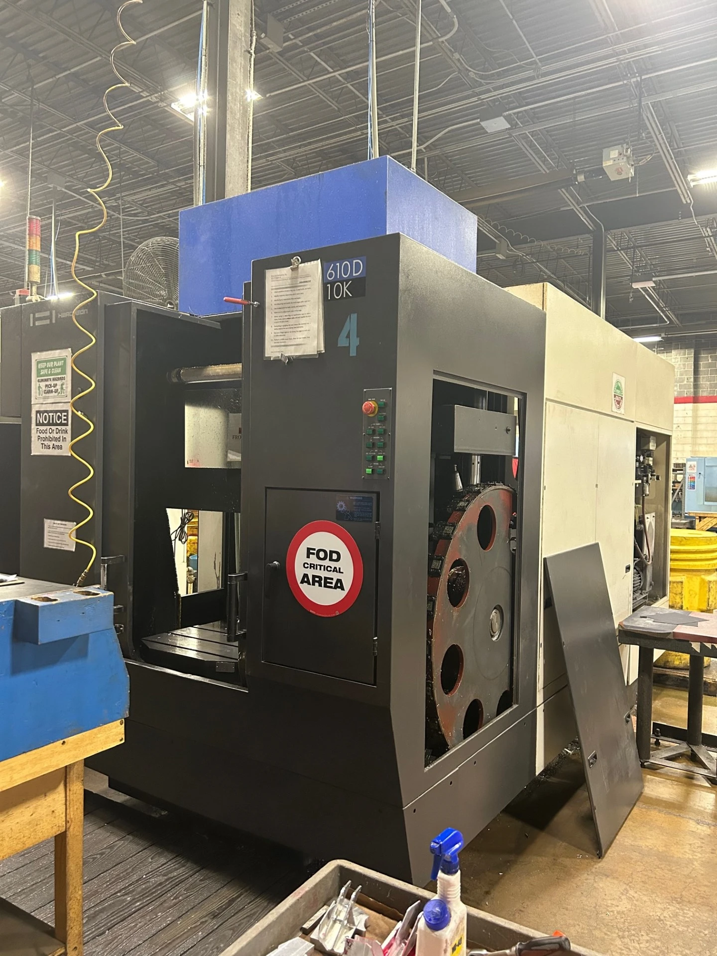 2010 Hwacheon Vesta 610D Vertical Machining Center with Pallet Changer