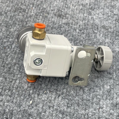 Used SMC IR1020-N01B Air Pressure Regulators California US | Davliegogo LLC #1705559
