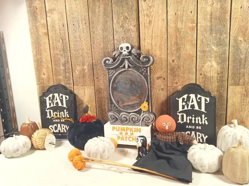 Huge lot of Halloween & Fall