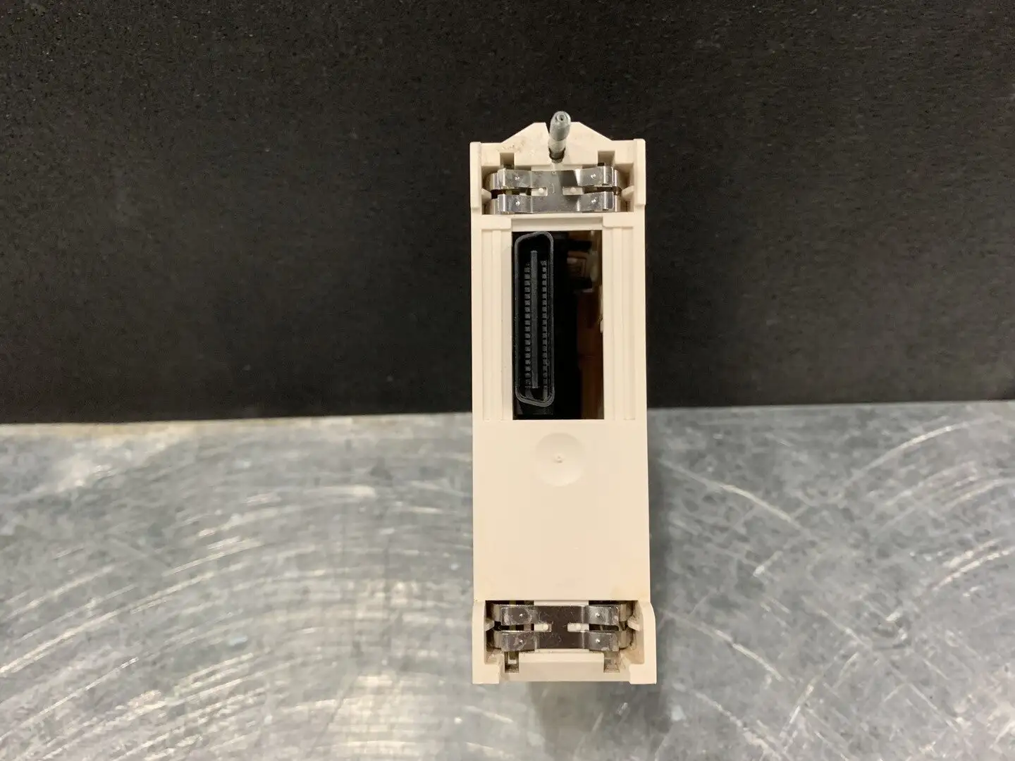 Used SCHNEIDER ELECTRIC BMXDRA1605 Misc Electrical & Power Parts British Columbia CA | Lenmark #252607