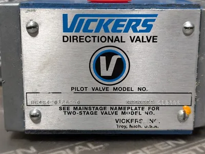 Vickers DG4S4-012A-50 Directional Pilot Valve 115V Coil 412386 Used