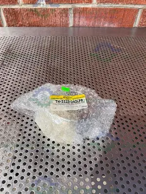 NEW CHEMGLASS TH-3123-242LPR STAINLESS STEEL 60MM POWDER PORT TO 4" SANITARY FITTING