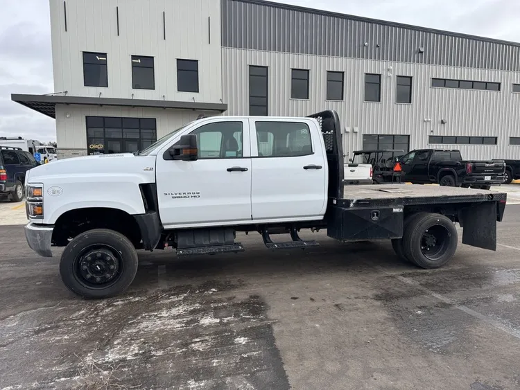 Used 2020 CHEVROLET 5500HD 4X4 FLATBED Flatbed Trucks Minnesota US | Carco Truck & Equipment #1514169