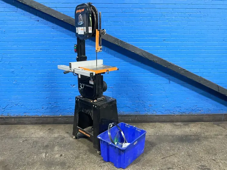 Used 2016 GRIZZLY G0555LANV Woodworking Vertical Band Saws Ohio US | HGR 24 #1345446