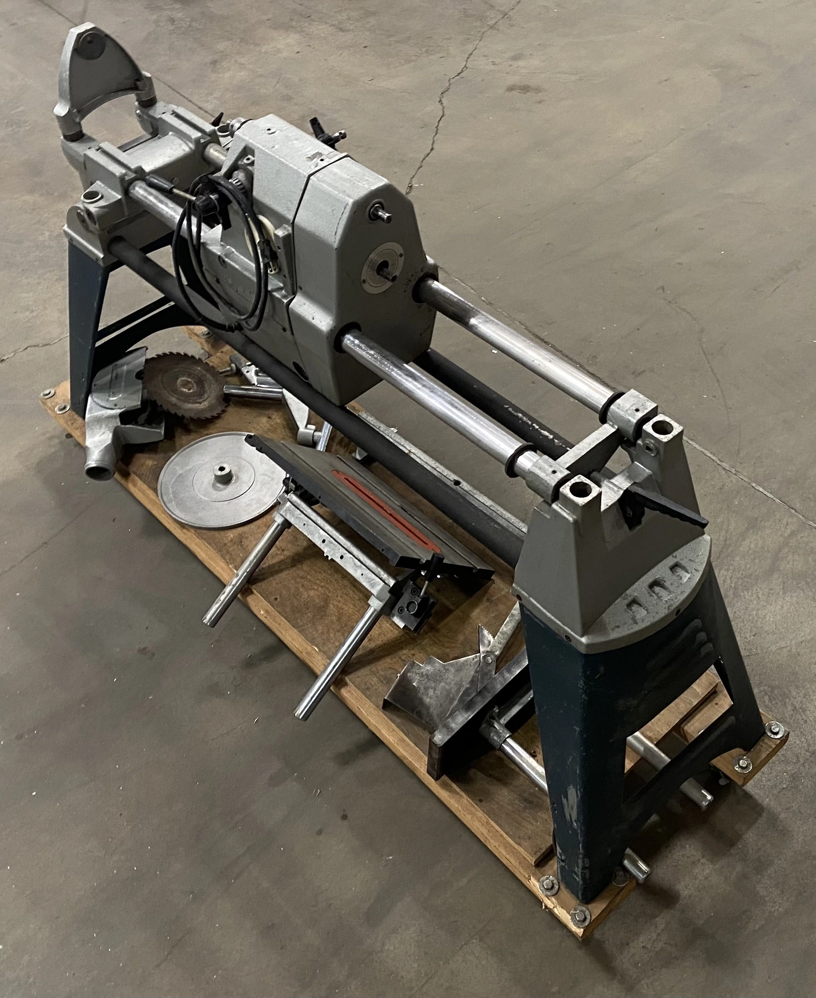 NEW Super Wood Builders Lathe
