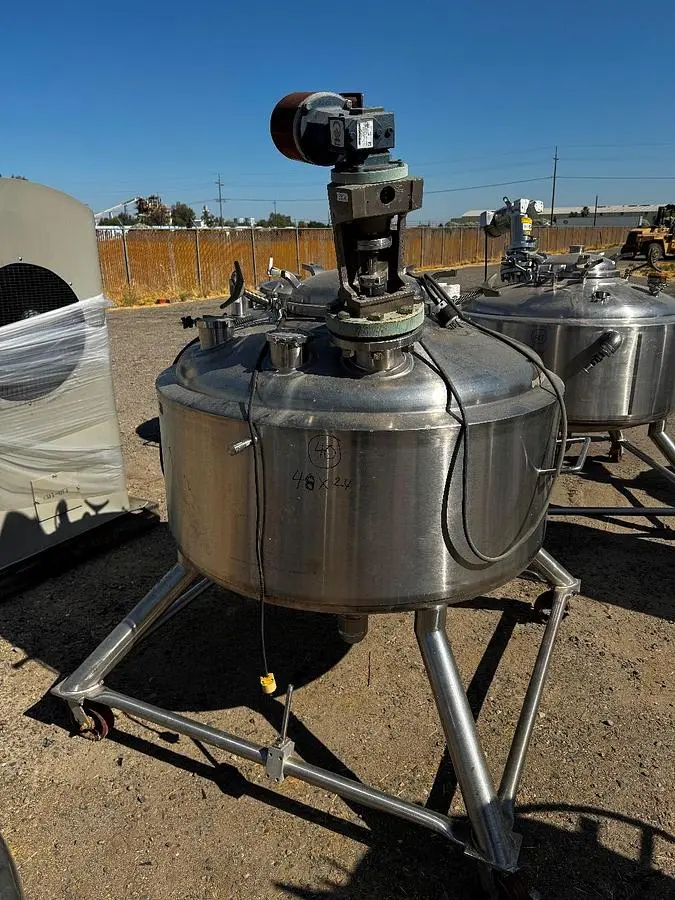 Tank, 181 Gallon, 316 Stainless Steel, Jacketed, Agitated, 32 PSI, Full Vacuum, #5991495