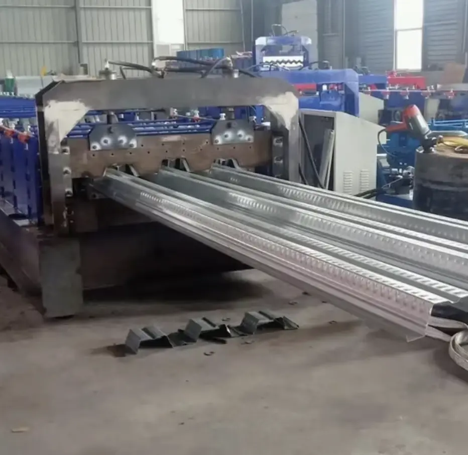 Floor Deck Roll Forming Machine - Saudi Arabia