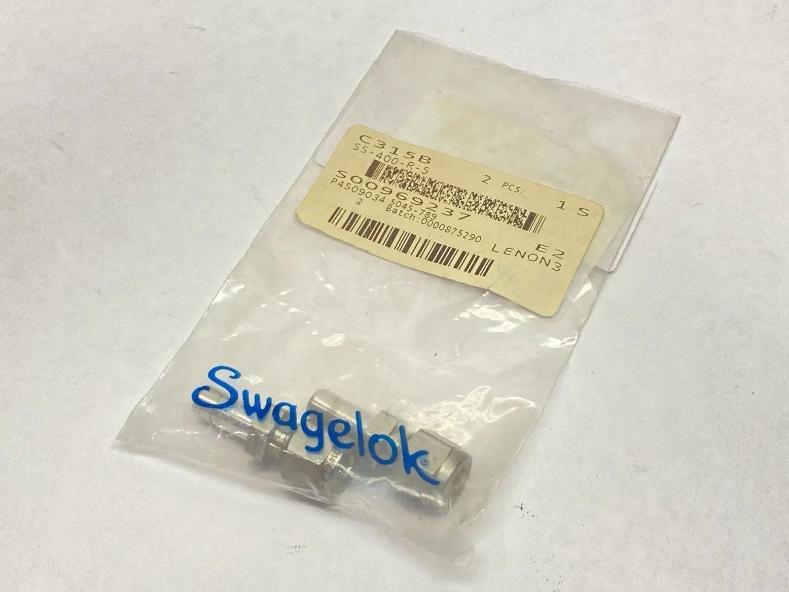 SS-400-R-5 | Swagelok  Tube Fitting Reducer 1/4" x 5/16" LOT OF 2 - New