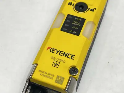 USED KEYENCE SAFETY INTERLOCK SWITCH HIGH PERFORMANCE TYPE M12