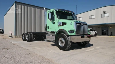 New | in-Stock 2025 WESTERN STAR 47X Cab Chassis trucks Texas US | Roll Off Truck World #1492024