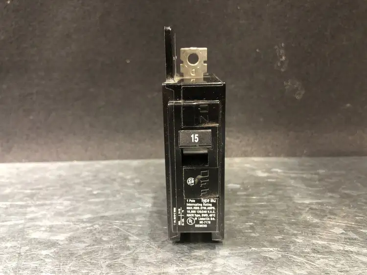 Used SIEMENS BQ1B015 Switchgears British Columbia CA | Lenmark #244143