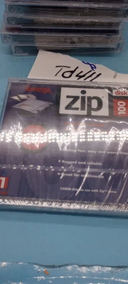 NEW Iomega iomega Zip 100 8-Pack 100MB Disks  Formatted fo MACTONISH
