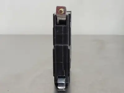 USED SQUARE D QOB120