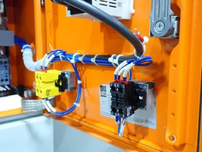 CRYSTAL FILTRATION CONTINUOUS FILTER COOLANT SYSTEM, WITH DRAG-OUT CONVEYOR : YOBRO #25069