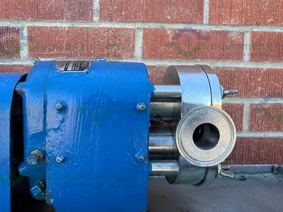 USED TRI CLOVER PRRED3 ROTARY LOBE PUMP W/ 1 HP MOTOR, 1" SANITARY FITTING
