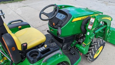 USED 2015 JOHN DEERE 3033R