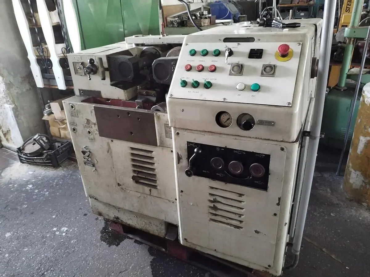 Used 1984 VEB WEMA BAD DUBEN DDR UPW 12,5 Thread Rollers CZ | Amaron s.r.o. #1061674