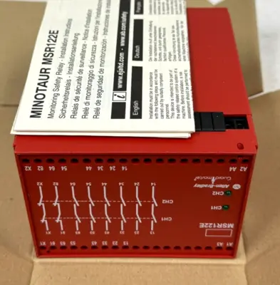 ALLEN BRADLEY 440R-E21358 MINOTAUR SAFETY RELAY SER. A MSR122E UNUSED SURPLUS