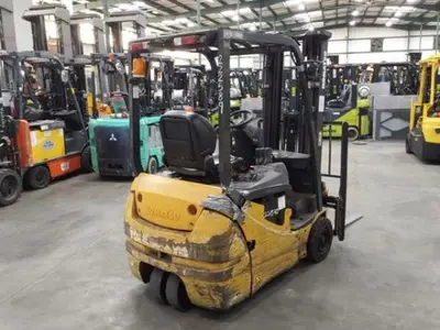 USED 2017 KOMATSU FB18MFU-12
