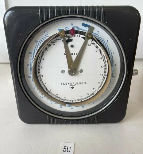 NEW Eagle Signal HG80-4-A6