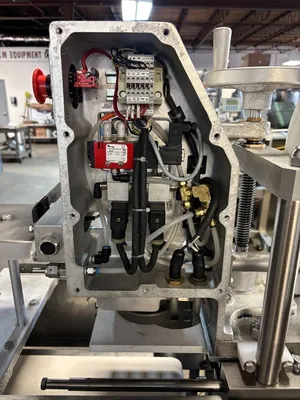 USED FORMAX F 6