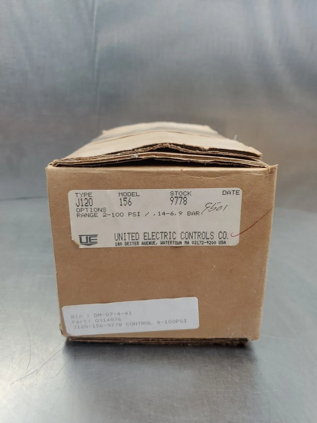 United Electric Controls J120 Model 9778 2-100psi Control Module. 4C-43