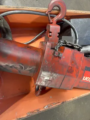USED DAYTON 3YB77