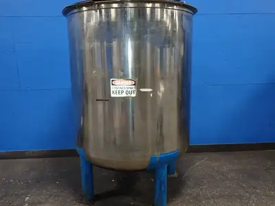 800 Gallons S/s Tank W/ Agitator
