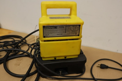 Used ENERPAC PUD1300B Hydraulic Pumps Minnesota US | Machinesused.com #1295553