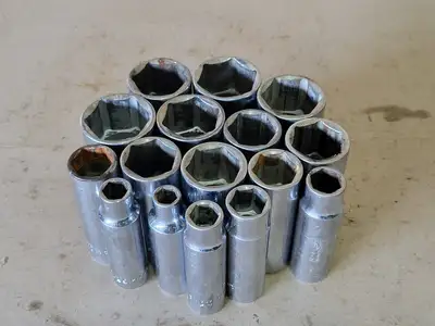 3/8" - 1-1/4" Assorted Deep Socket Set (16 pcs)